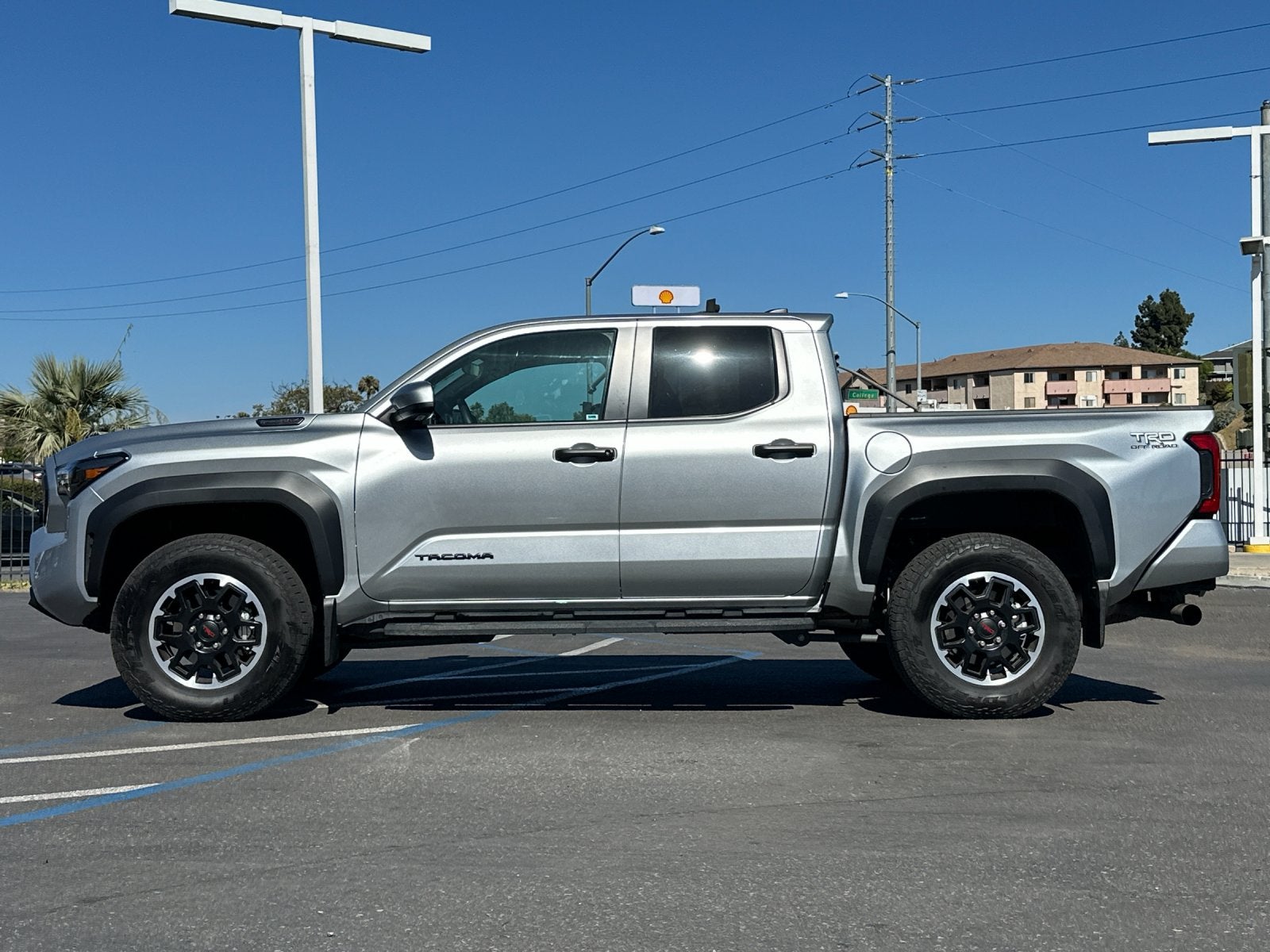 2025 Toyota Tacoma Hybrid TRD Off Road