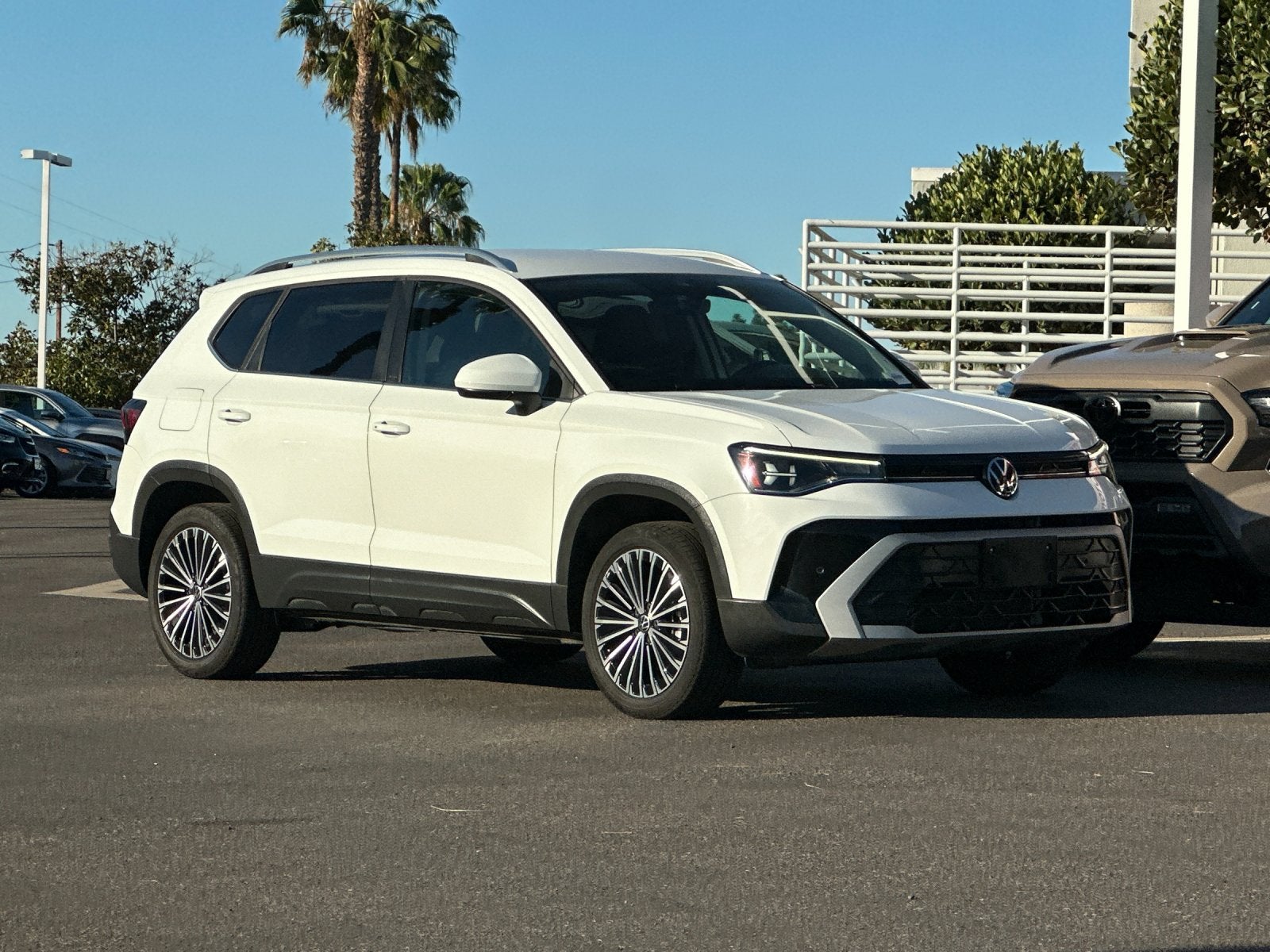 2025 Volkswagen Taos 1.5T SE