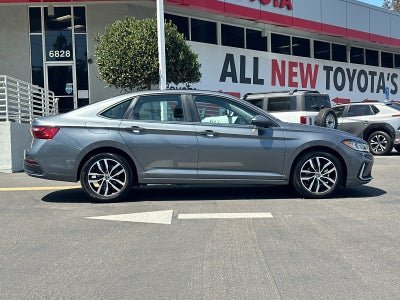 2025 Volkswagen Jetta 1.5T SE