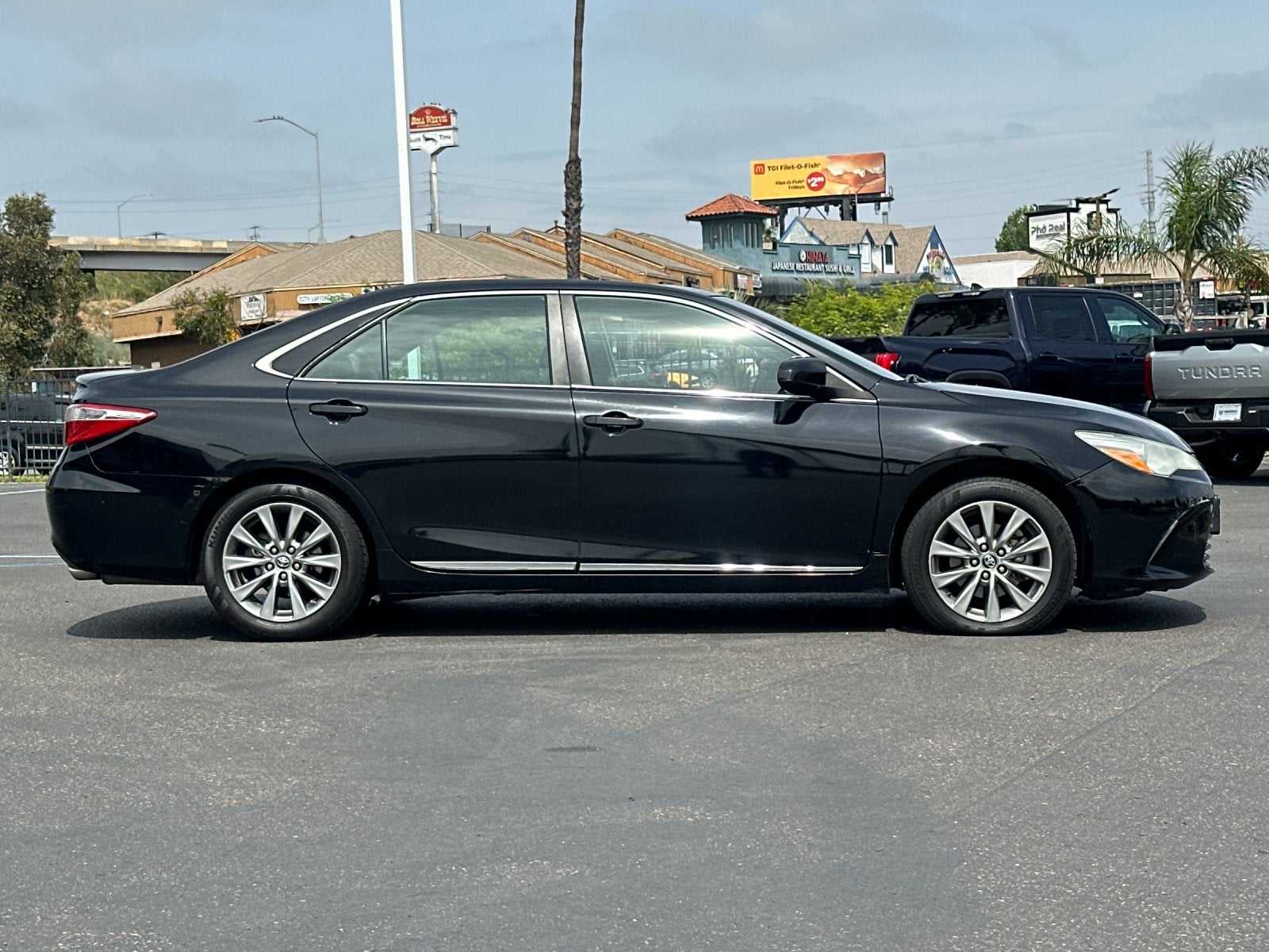 2017 Toyota Camry Hybrid XLE