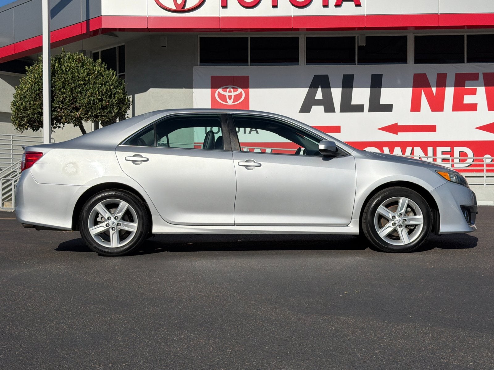 2014 Toyota Camry SE