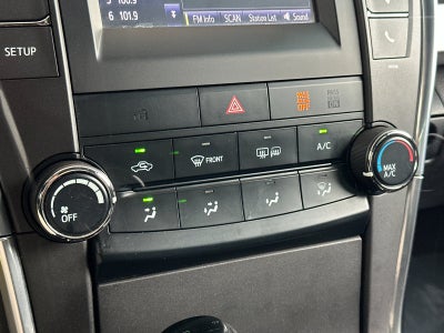 2015 Toyota Camry SE