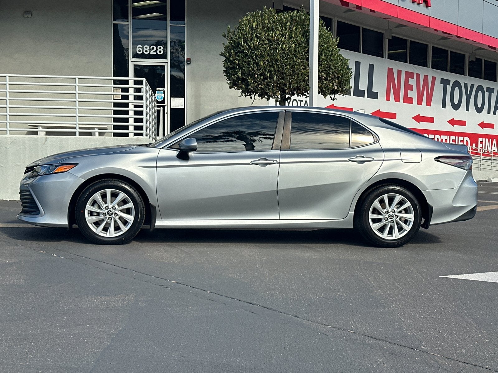 2023 Toyota Camry LE
