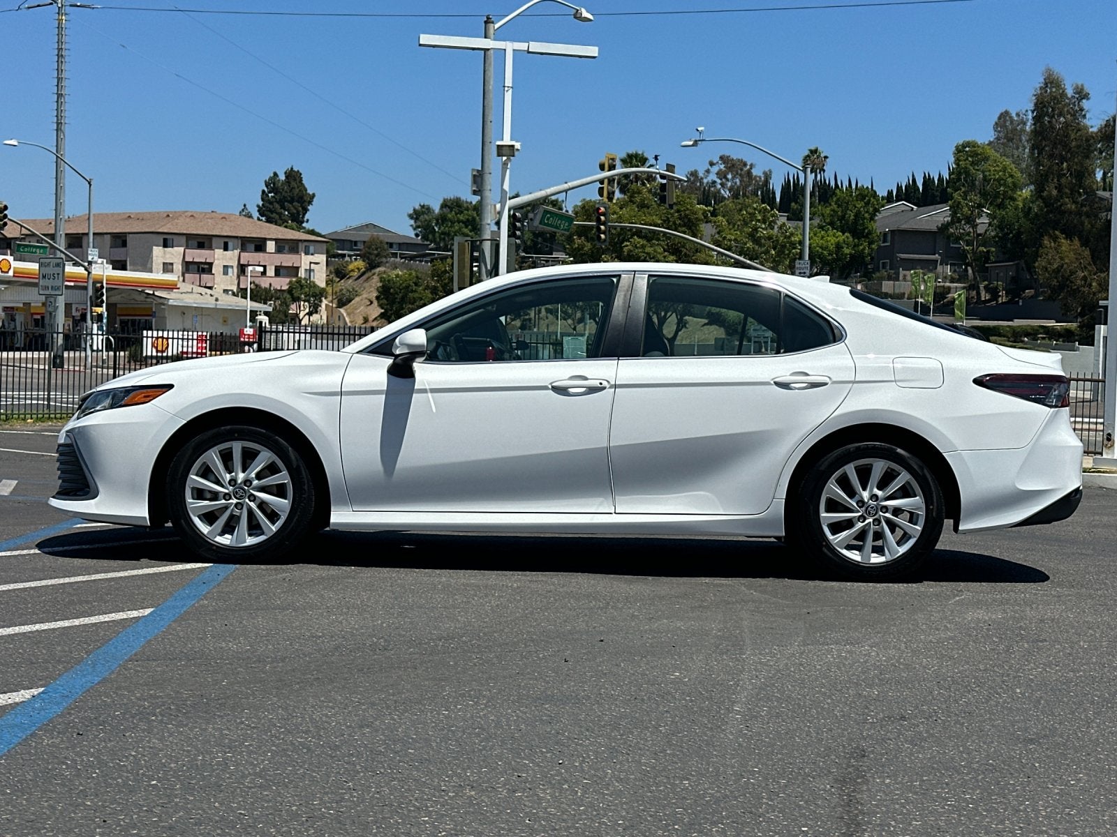 2023 Toyota Camry LE