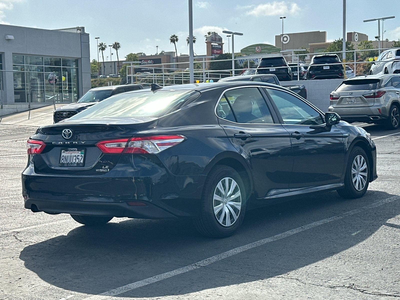 2020 Toyota Camry Hybrid LE