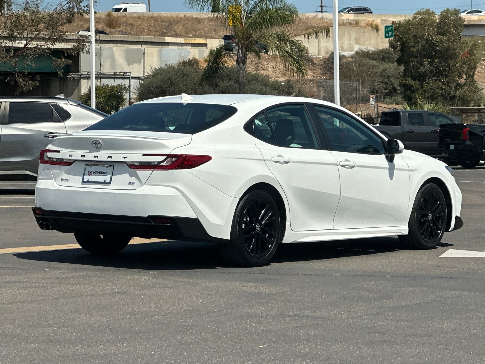 2025 Toyota Camry SE