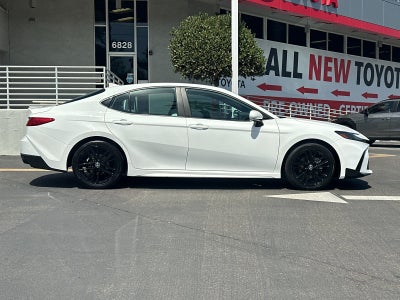2025 Toyota Camry SE
