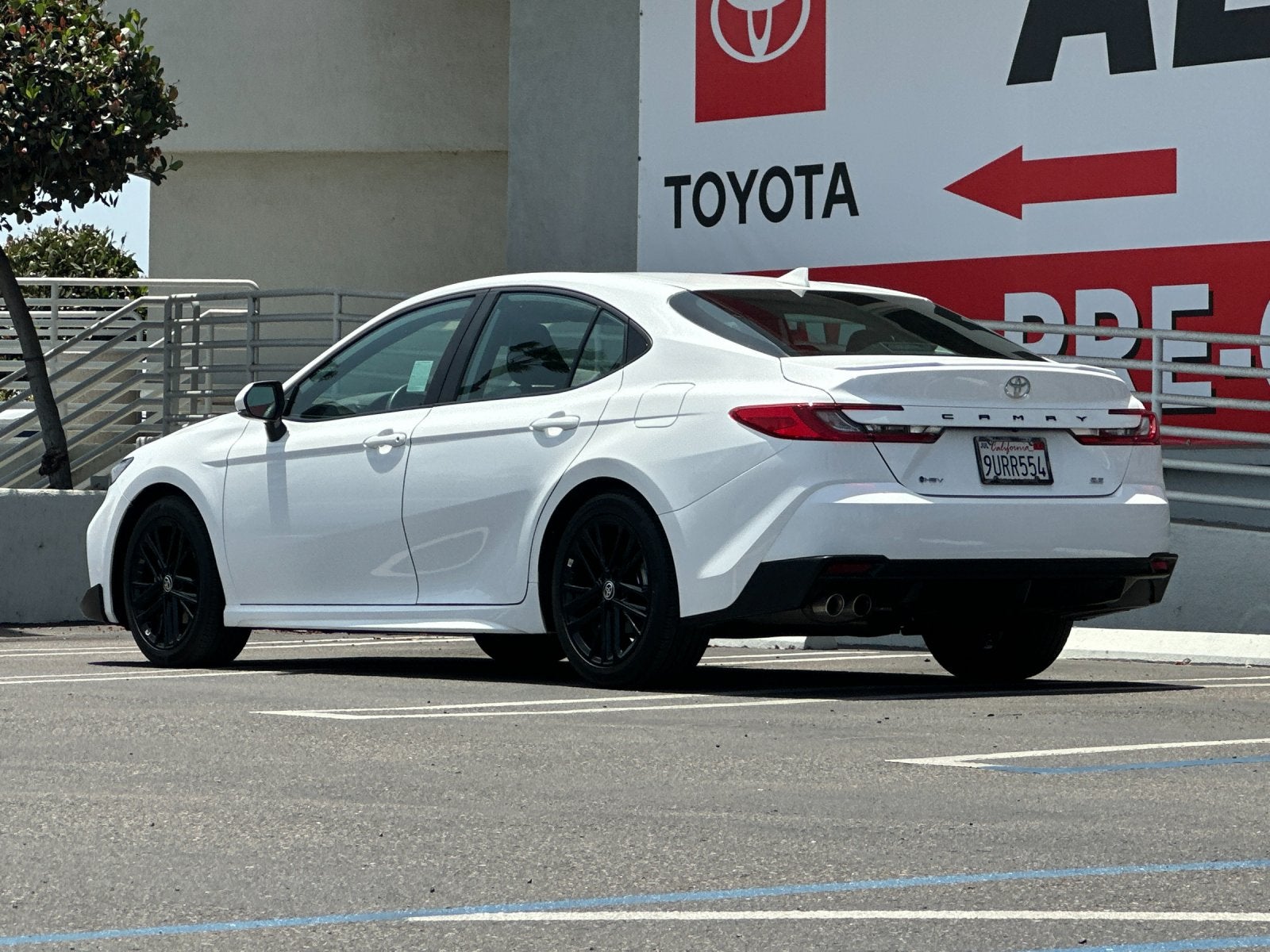 2025 Toyota Camry SE