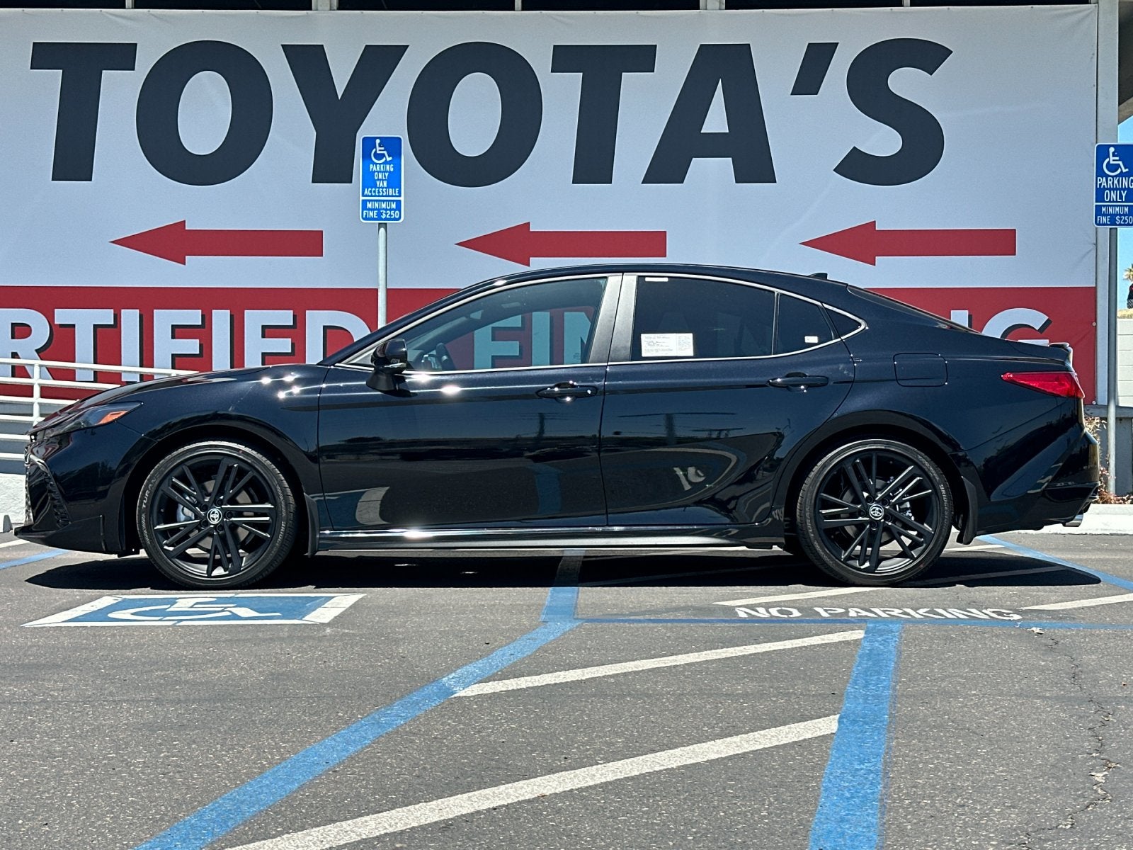 2026 Toyota Camry SE Nightshade