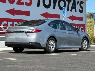 2025 Toyota Camry LE