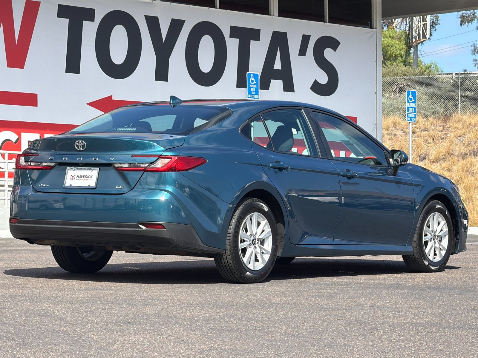 2025 Toyota Camry LE