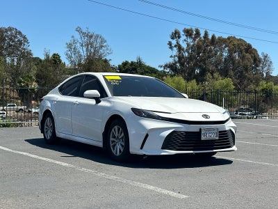 2025 Toyota Camry LE