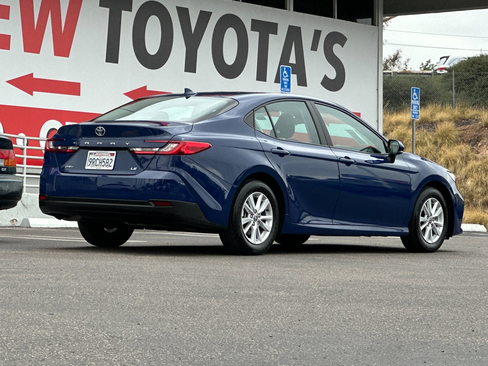 2025 Toyota Camry LE