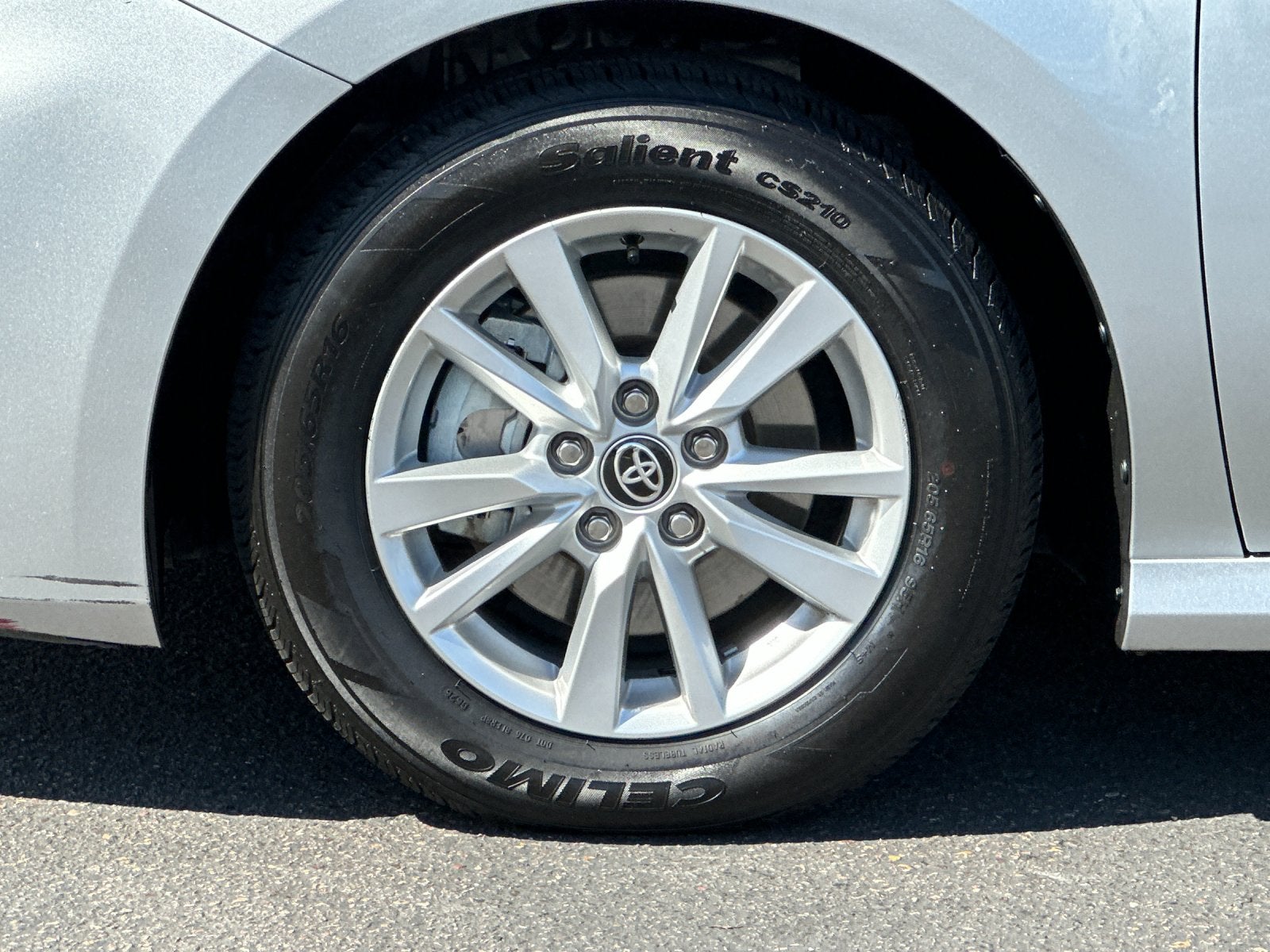2025 Toyota Camry LE
