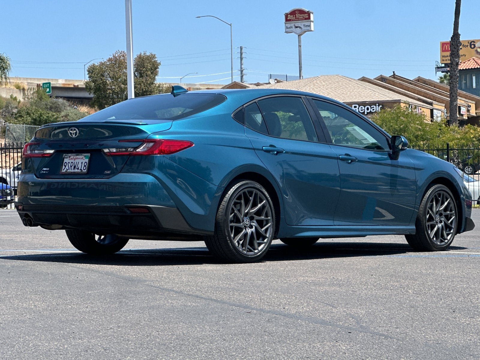 2025 Toyota Camry SE
