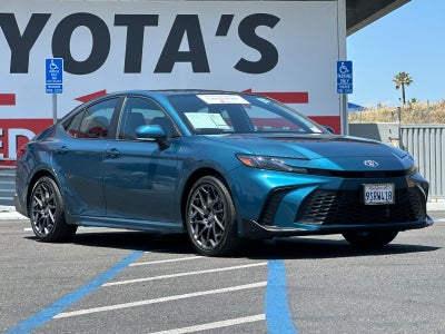 2025 Toyota Camry SE
