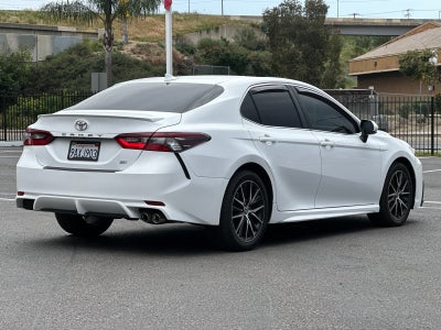 2022 Toyota Camry SE