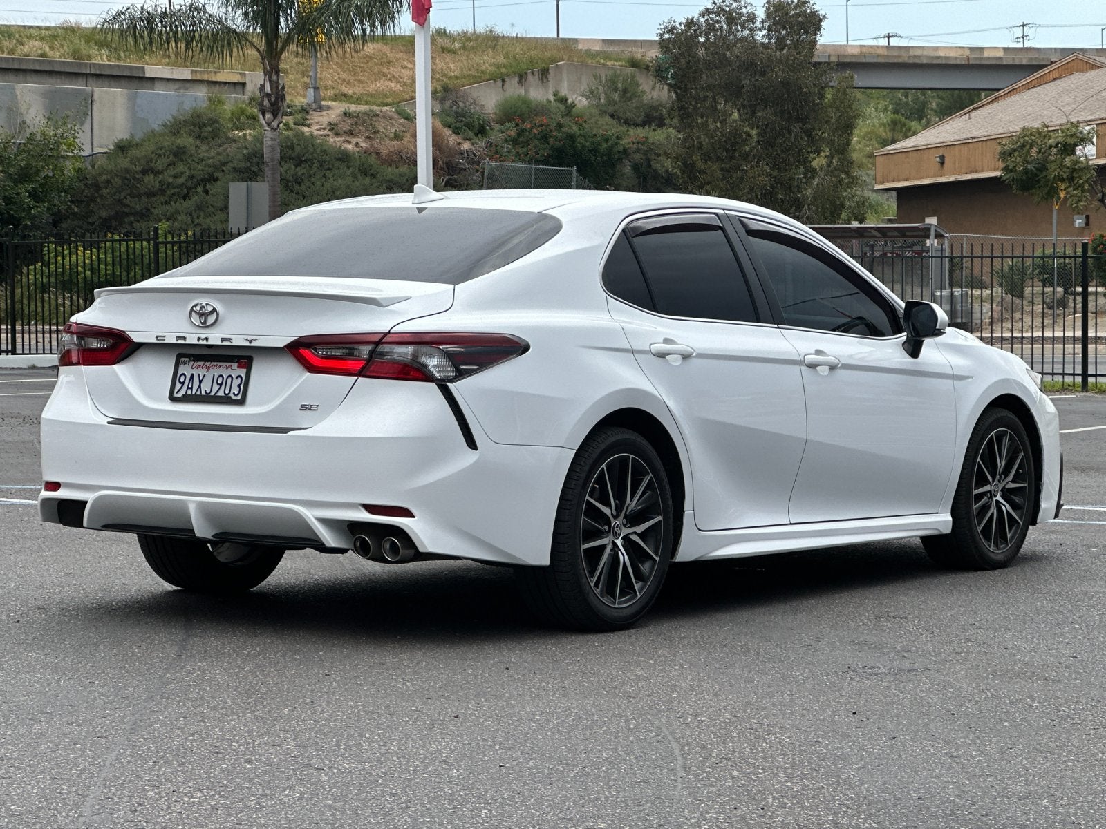 2022 Toyota Camry SE
