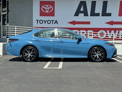 2024 Toyota Camry SE