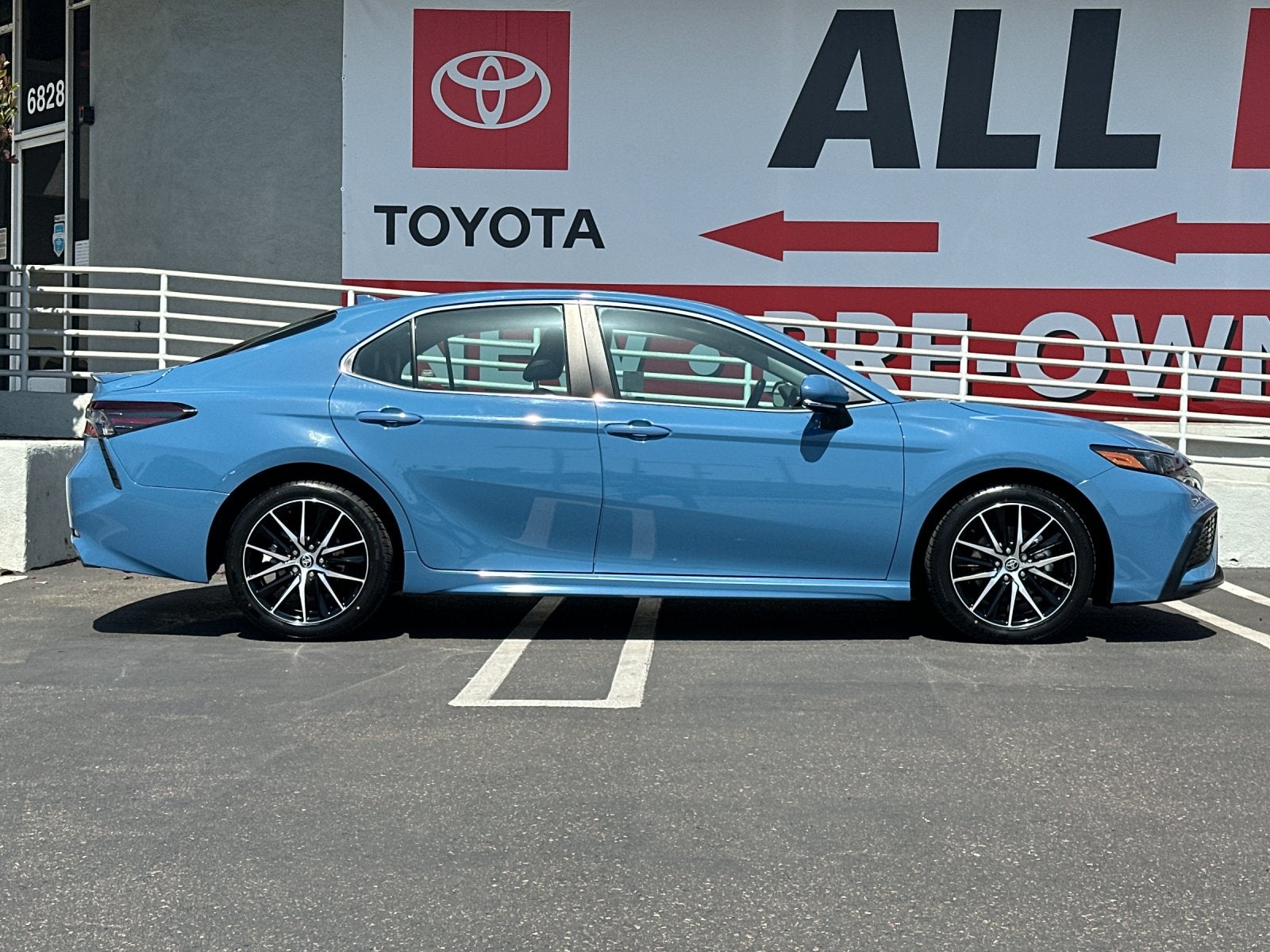 2024 Toyota Camry SE