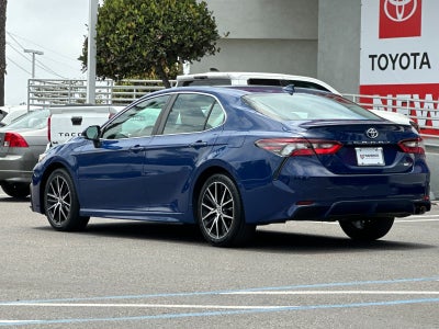 2024 Toyota Camry SE