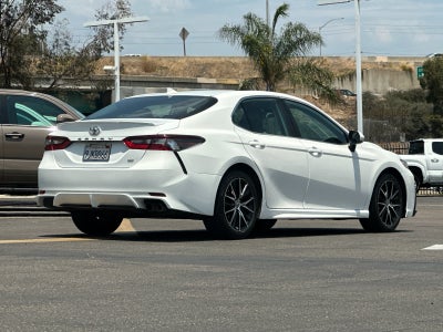 2024 Toyota Camry SE