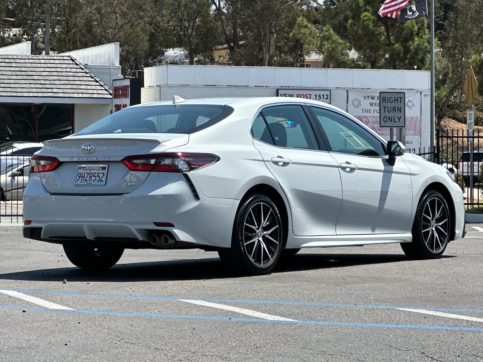 2024 Toyota Camry SE