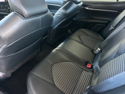 2022 Toyota Camry Hybrid SE