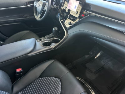 2022 Toyota Camry Hybrid SE