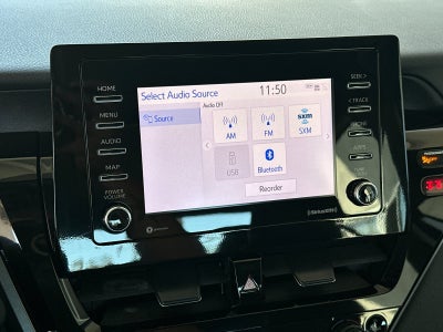 2022 Toyota Camry Hybrid SE