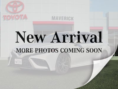 2022 Toyota Camry Hybrid SE