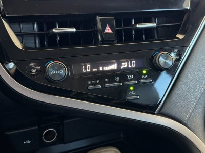 2024 Toyota Camry Hybrid SE