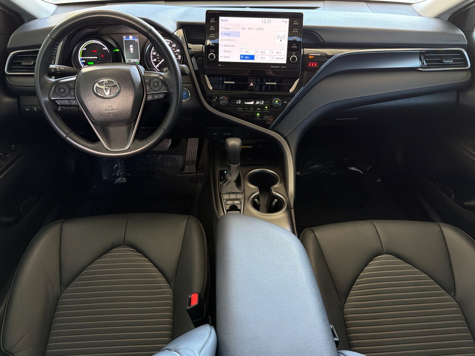 2024 Toyota Camry Hybrid SE