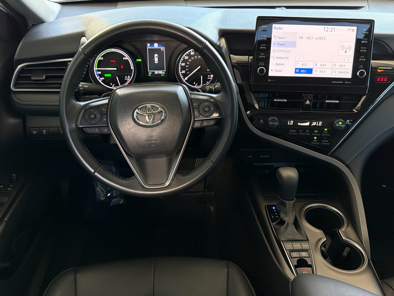 2024 Toyota Camry Hybrid SE