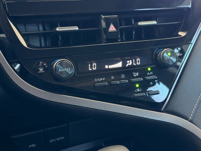 2024 Toyota Camry Hybrid SE