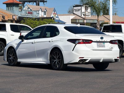 2024 Toyota Camry Hybrid SE