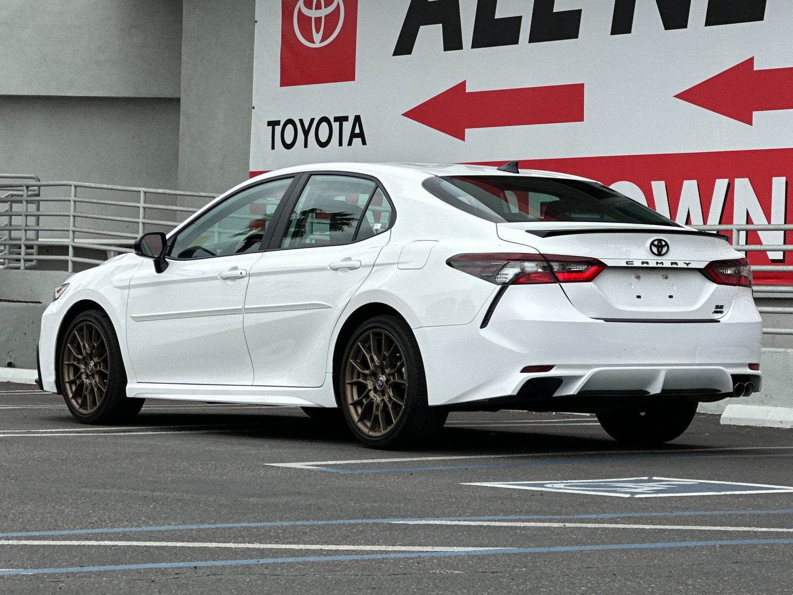 2024 Toyota Camry SE Nightshade Nightshade Edition