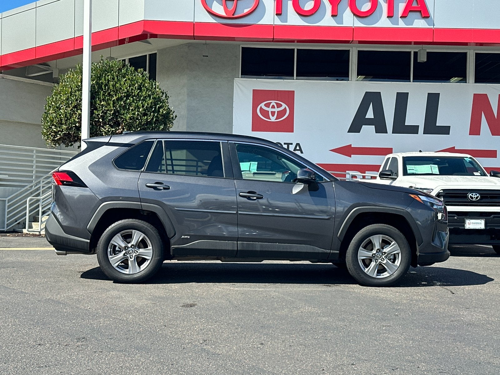 2024 Toyota RAV4 Hybrid LE