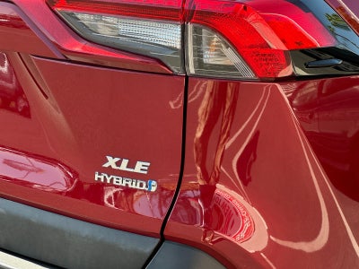 2021 Toyota RAV4 Hybrid XLE