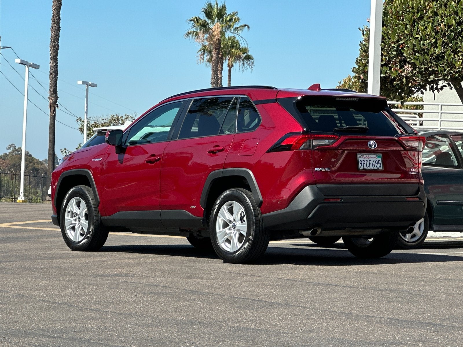 2021 Toyota RAV4 Hybrid XLE