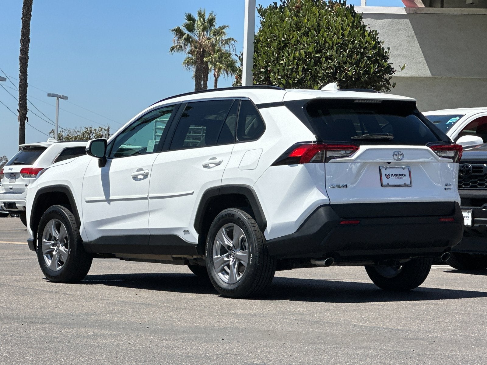 2025 Toyota RAV4 Hybrid XLE