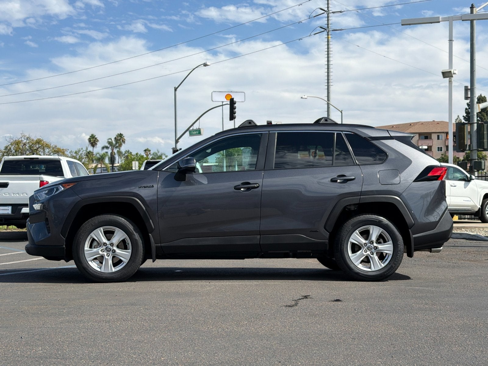 2021 Toyota RAV4 Hybrid XLE