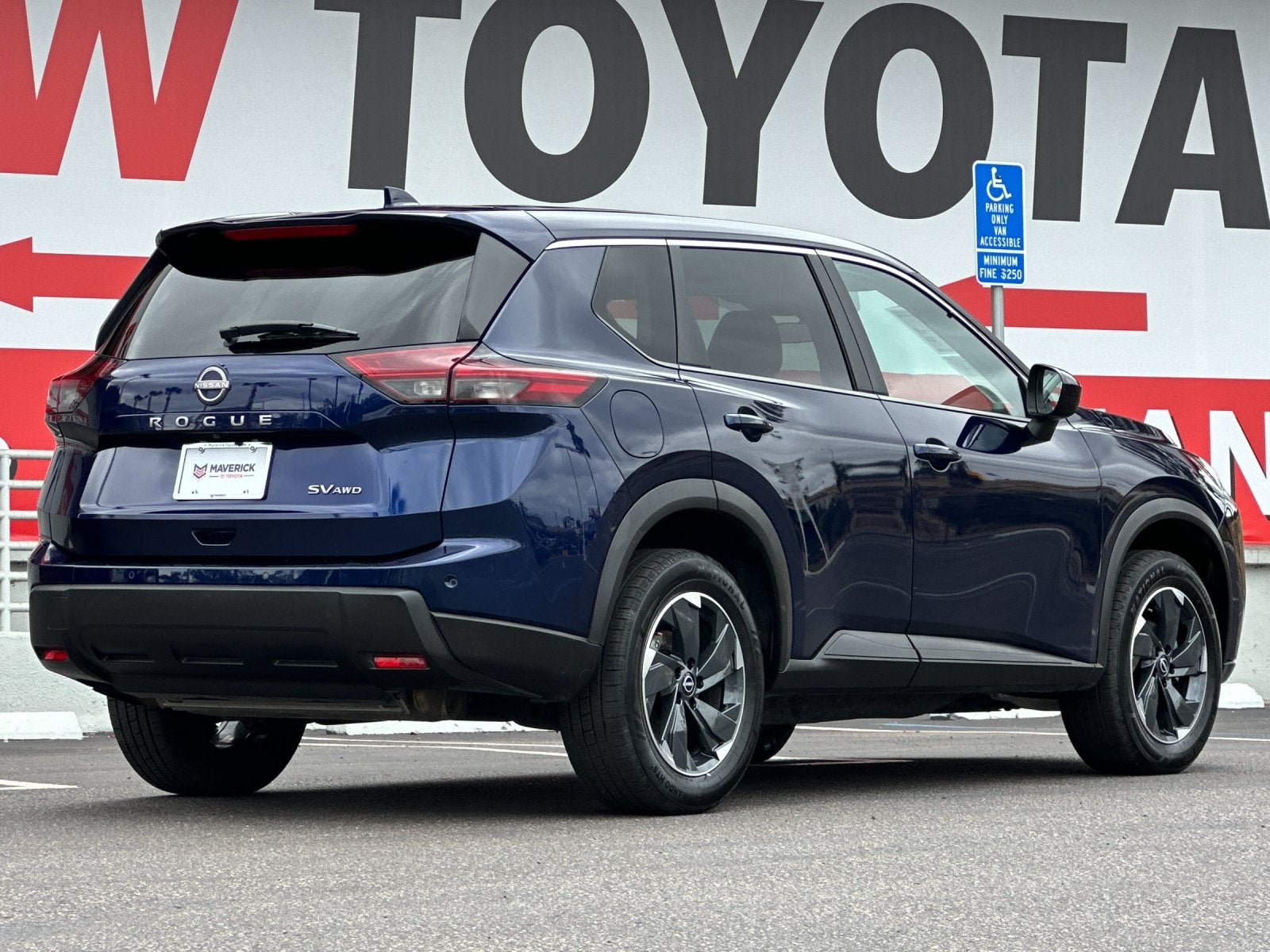 2024 Nissan Rogue SV