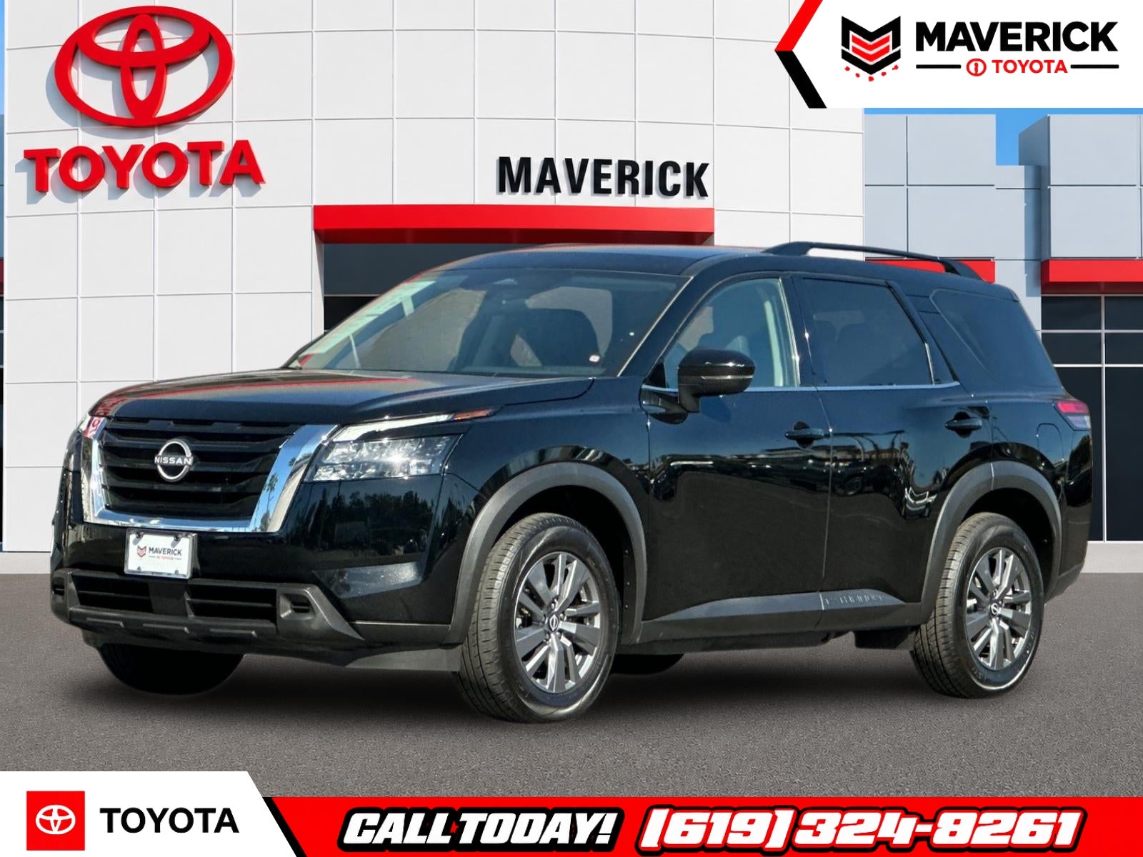 2025 Nissan Pathfinder SV