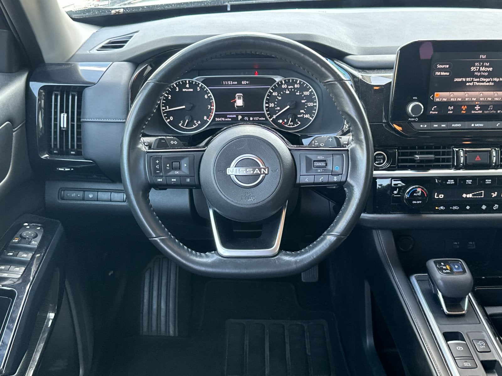 2022 Nissan Pathfinder SV