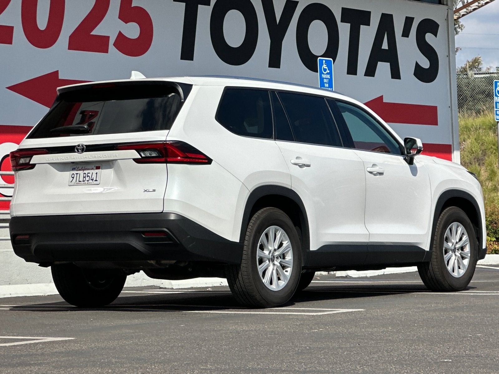 2025 Toyota Grand Highlander XLE
