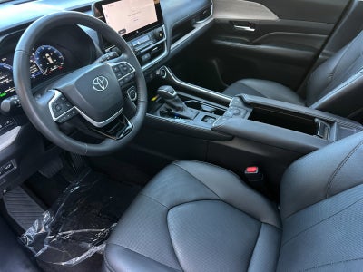 2025 Toyota Grand Highlander Hybrid Limited