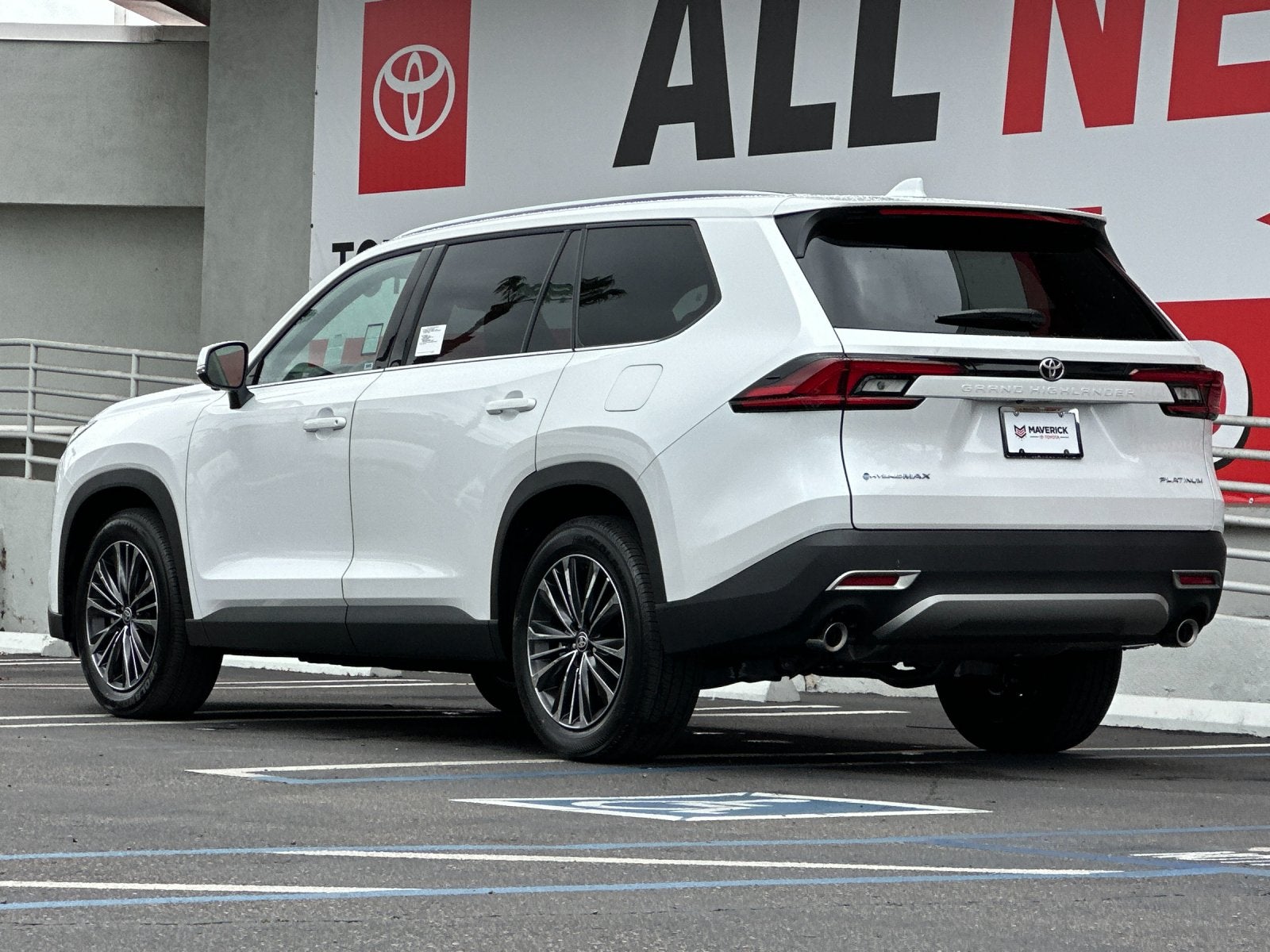 2026 Toyota Grand Highlander Hybrid MAX Platinum