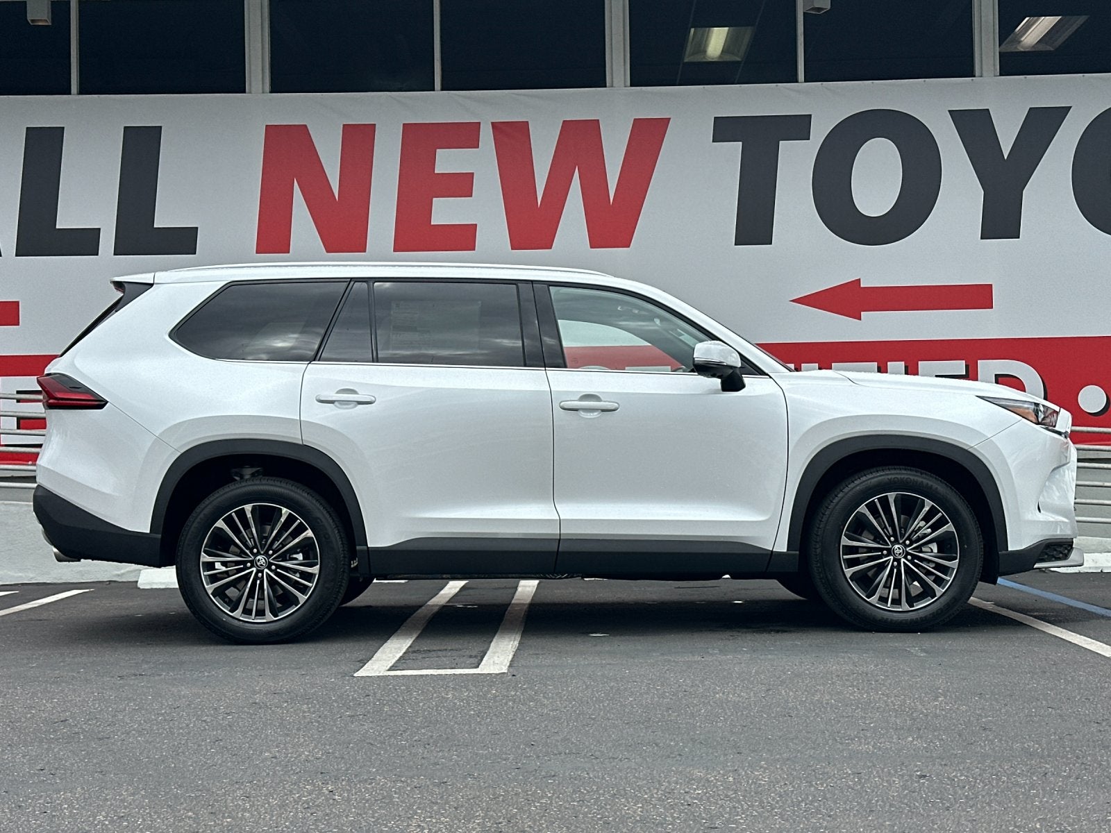 2026 Toyota Grand Highlander Hybrid MAX Platinum
