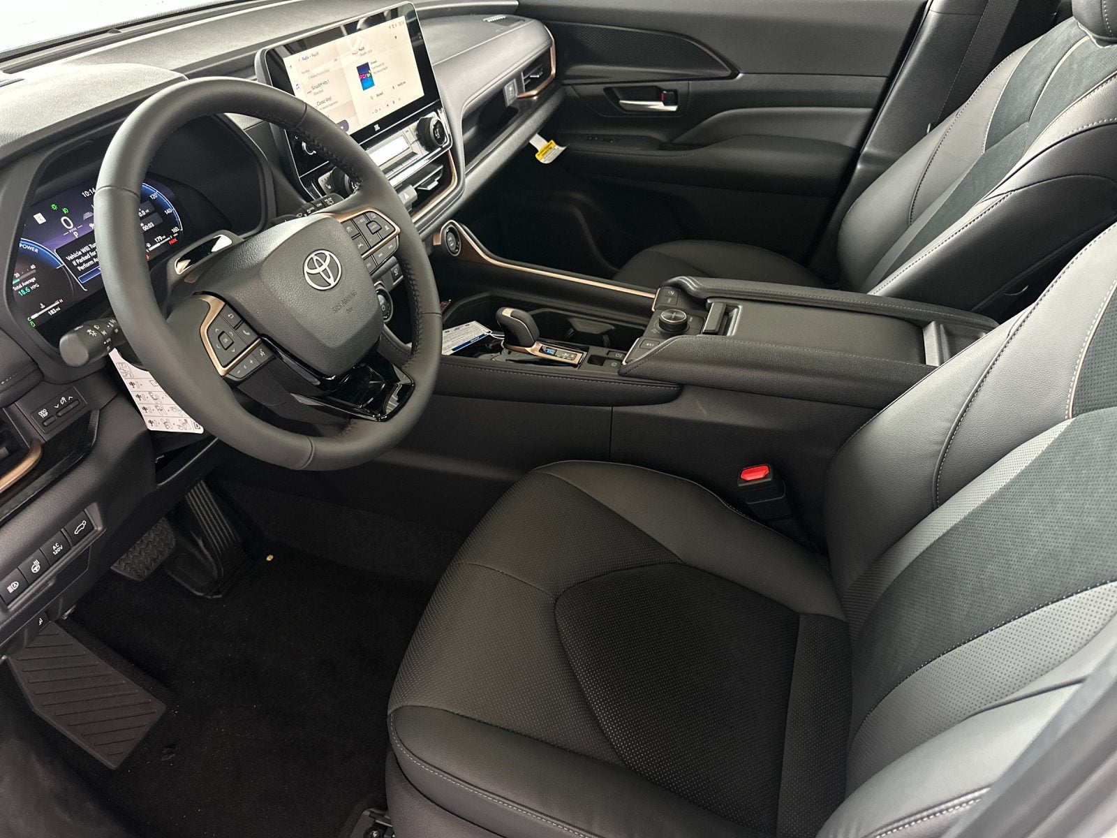 2026 Toyota Grand Highlander Hybrid MAX Platinum